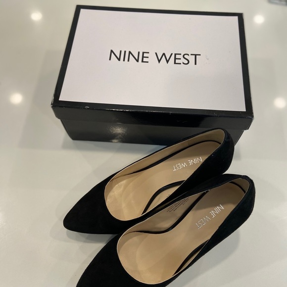 Nine West black suede wedges - Picture 3 of 8